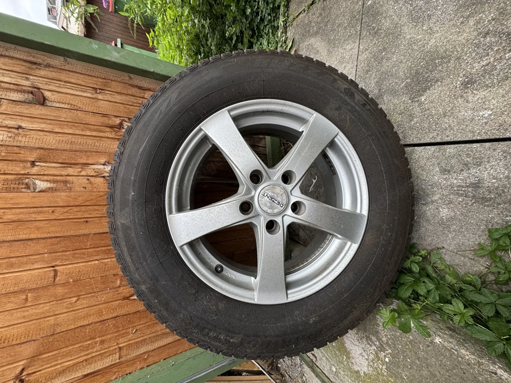 Mitsubishi Outlander Reifen und Felgen 215 70R16 100T x4