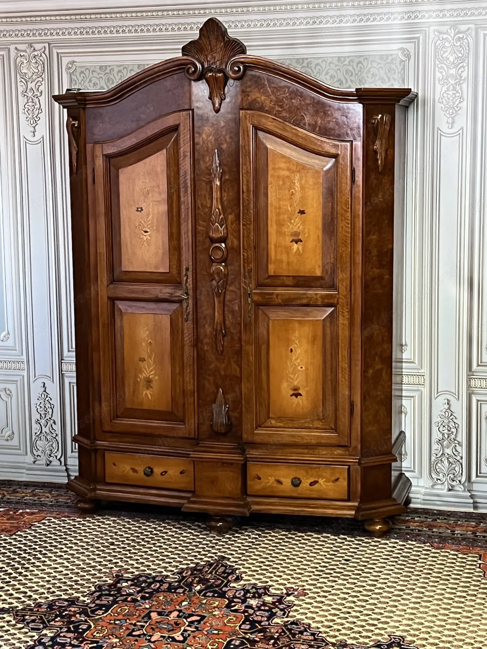 Barock Schrank Landhaus Bauernschrank Nussbaum Kasten