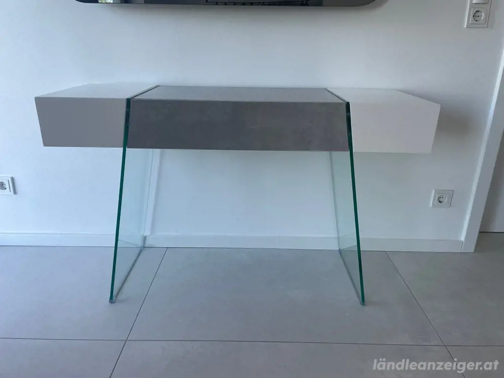 Sideboard für den Eingangsbereich 