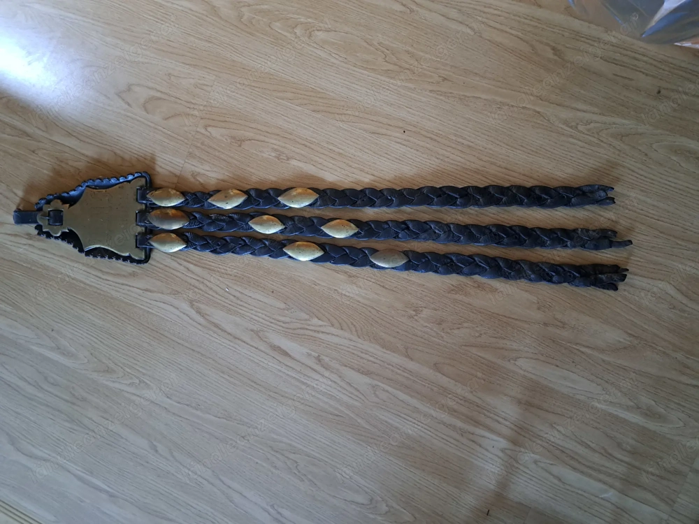 Pferdefaulenzer als Deko