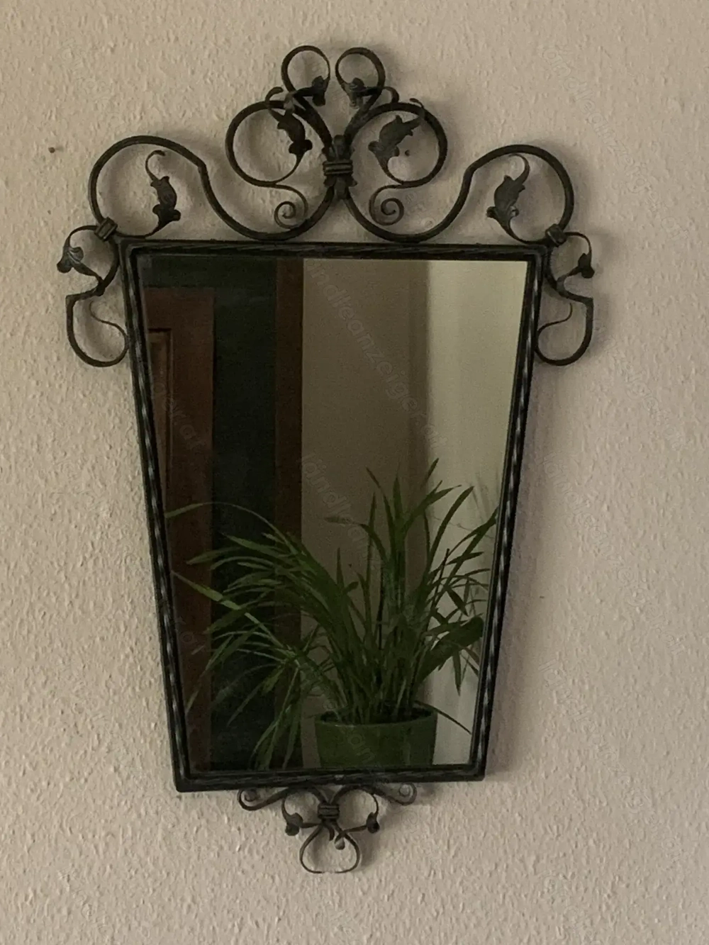 Spiegel mit Schmiedeisenrahmen