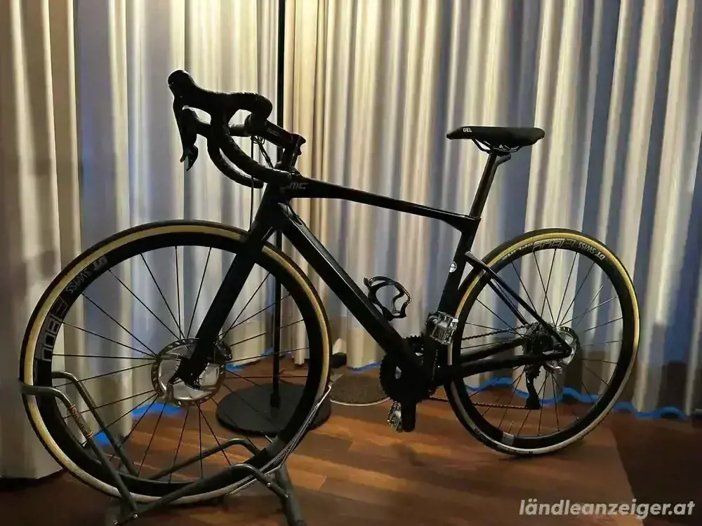 BMC Roadmachine Rennrad   Top-Zustand, kaum gefahren