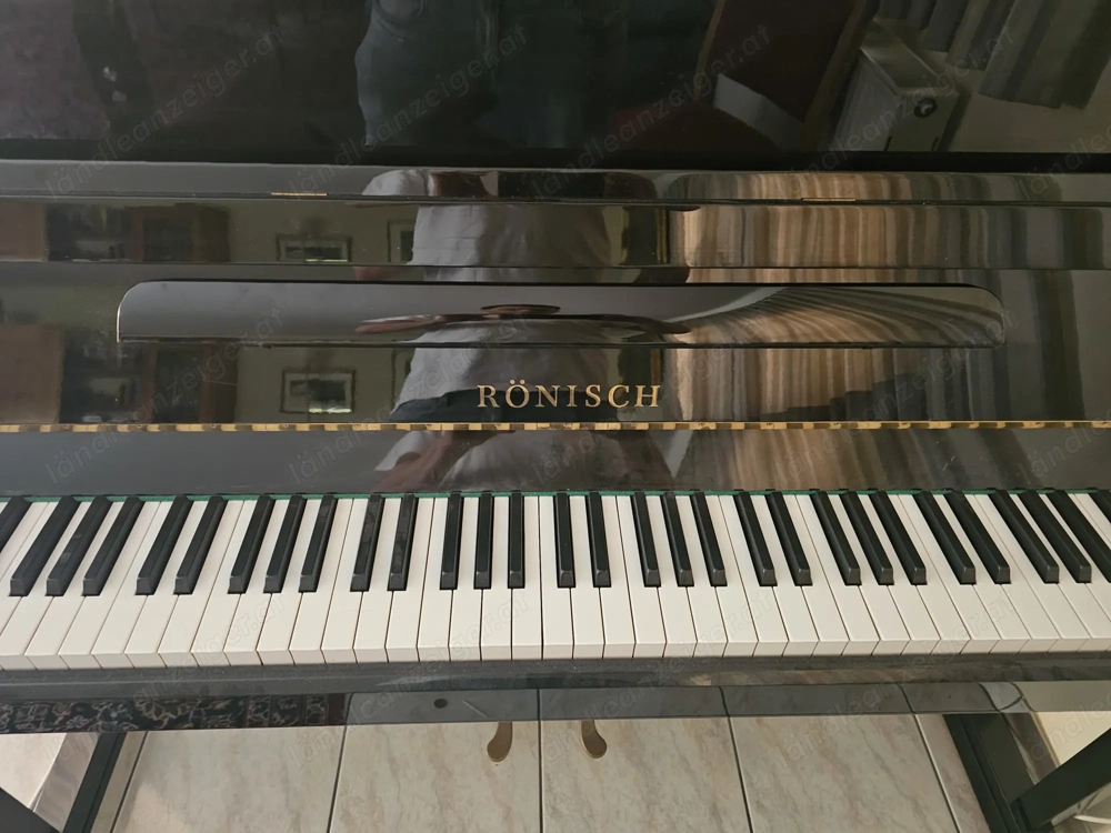 Rönisch Klavier 118 K
