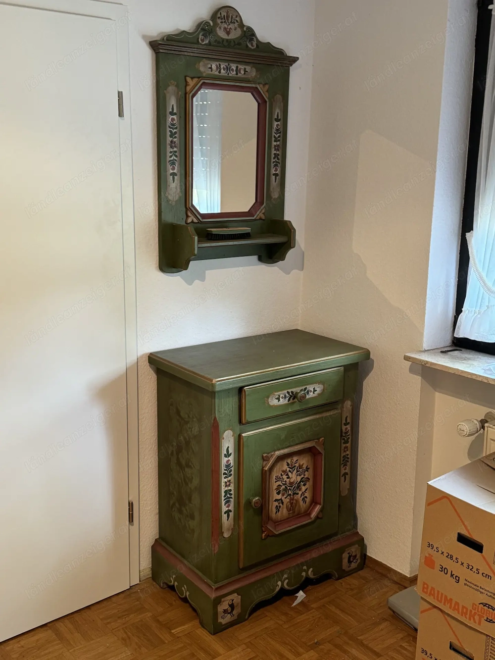 Voglauer Anno 1700 Landhaus Kommode Schrank grün Spiegel