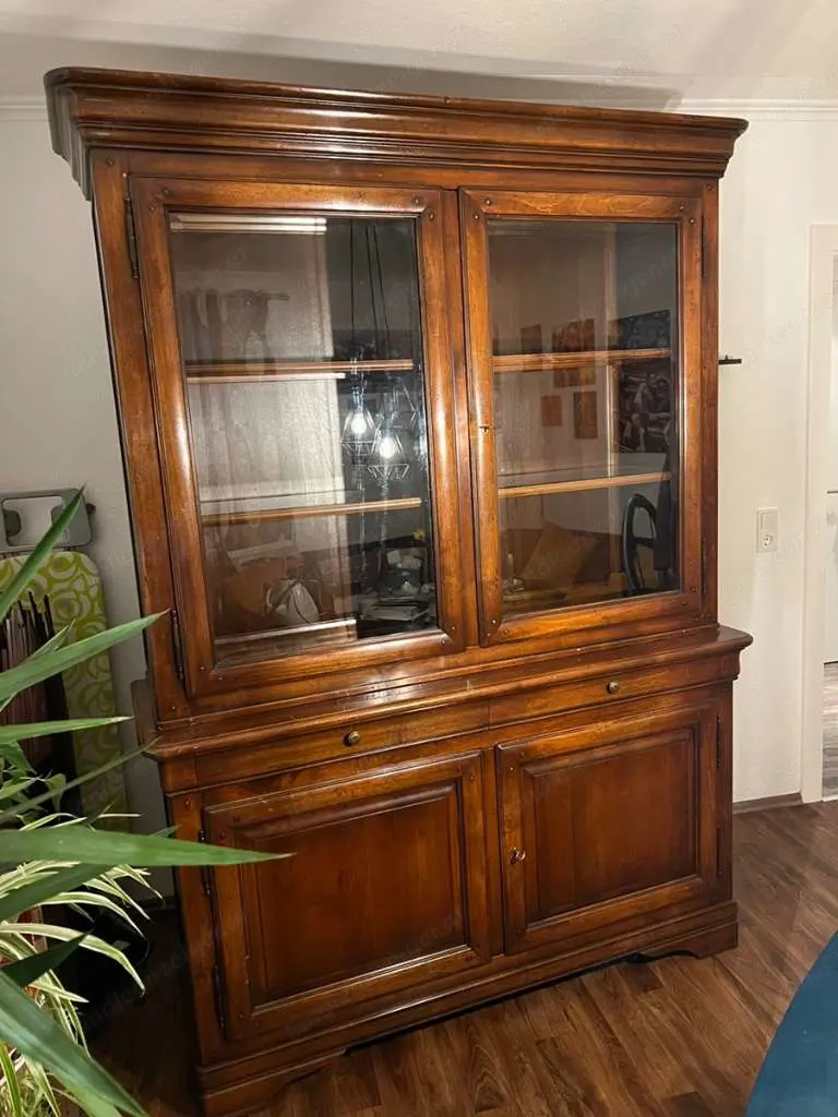 Biedermeier Vitrine Vitrinenschrank SELVA Buffet Landhaus Bauernschrank Nussbaum Gründerzeit Schrank