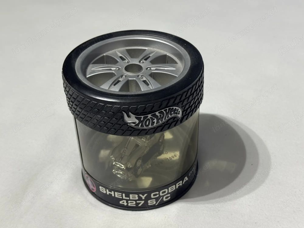 Hot Wheels 2004 Shelby Cobra 427 S C Showcase   Drop Tops Series 3 of 4