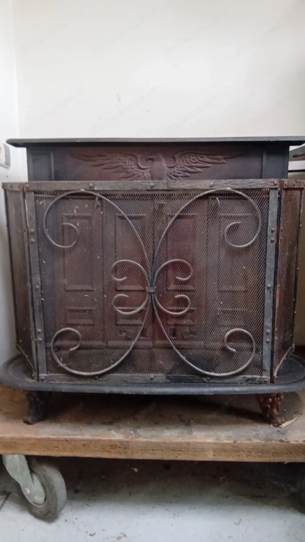 Holzofen mit Glasplatte