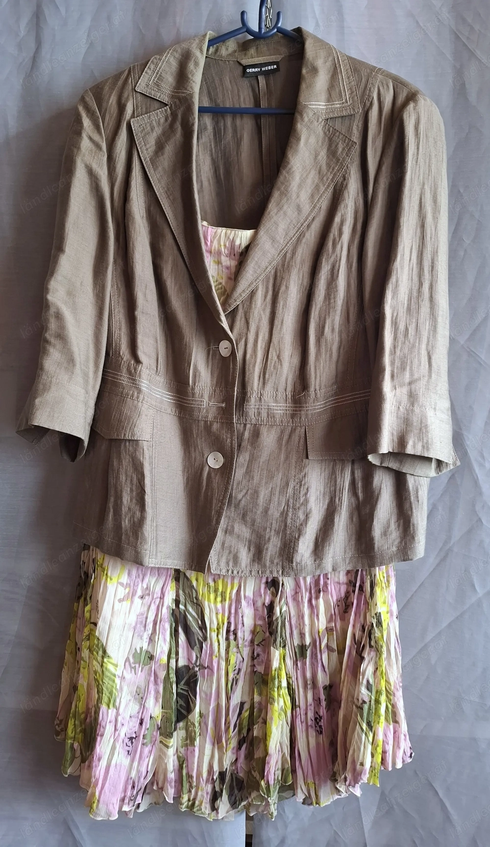 Damenkostüm (dreiviertel Arm)