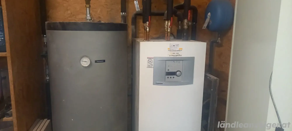 VERSCHENKE GRATIS junkers Wärmepumpe 10KW,mit 9KW Heizpatrone,  Kompressorschaden