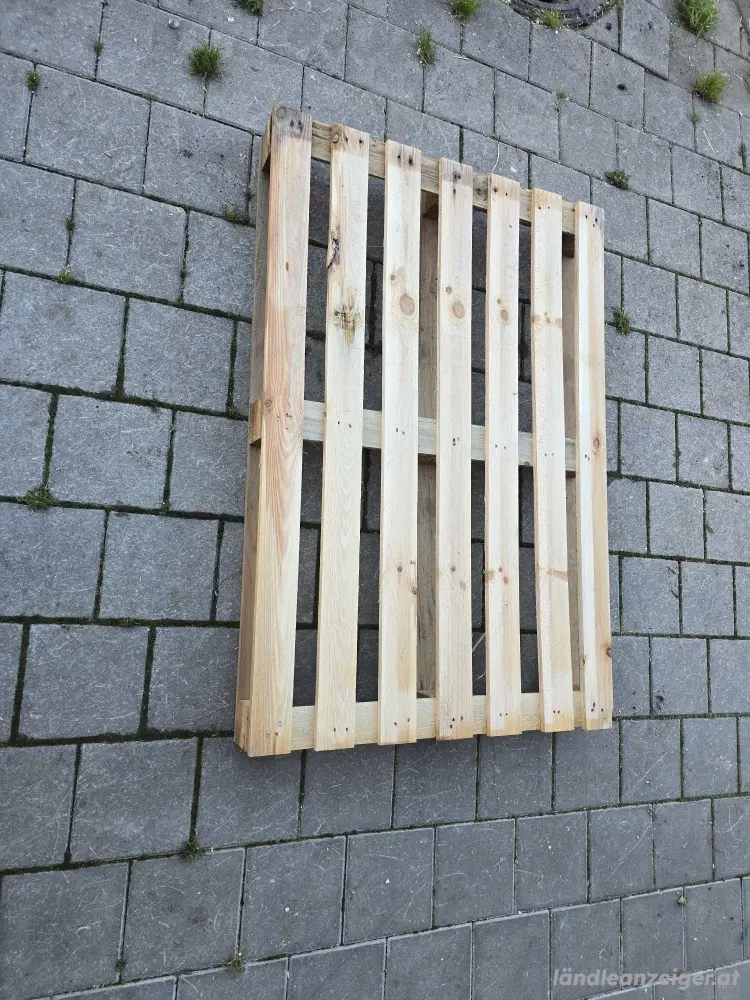 Einwegpaletten zu verschenken