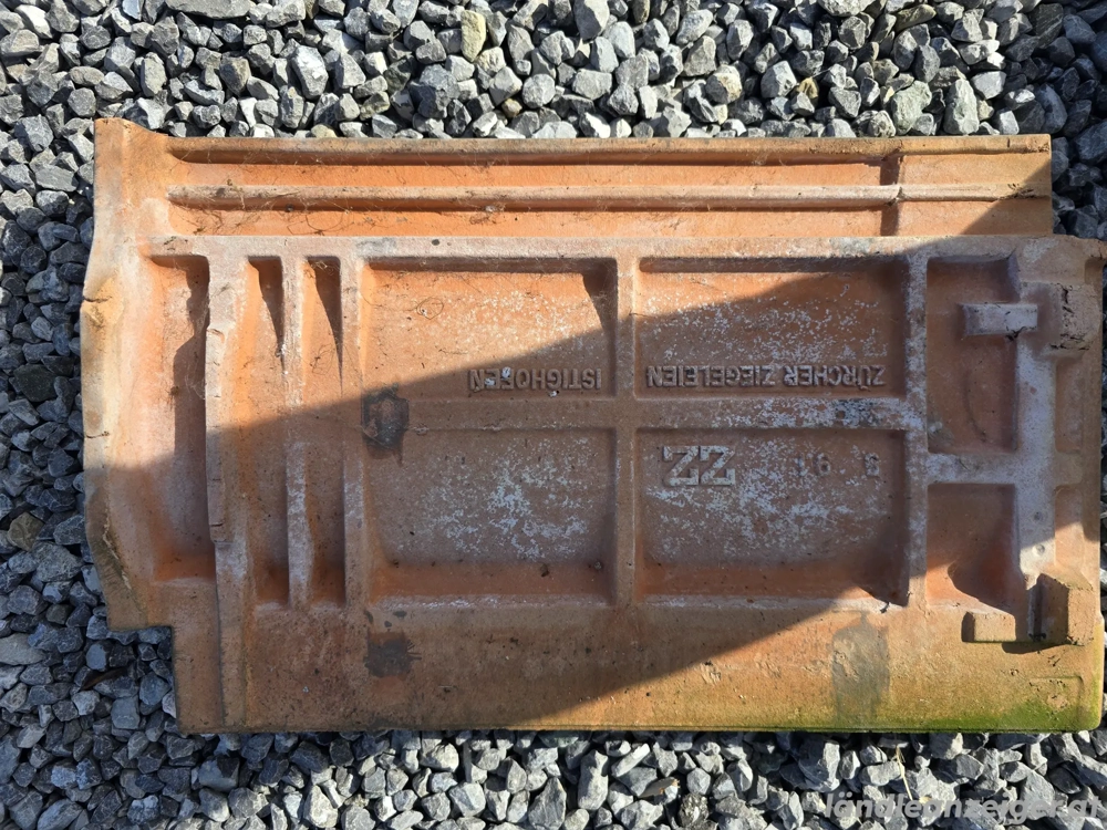 Dachziegel zu verschenken