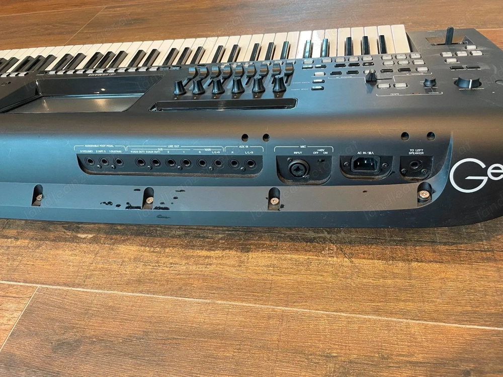 Yamaha Genos Workstation Keyboard 