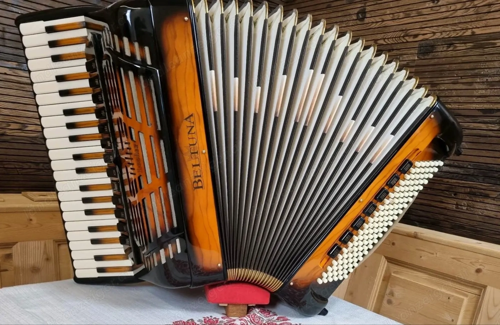 Akkordeon Beltuna Leader
