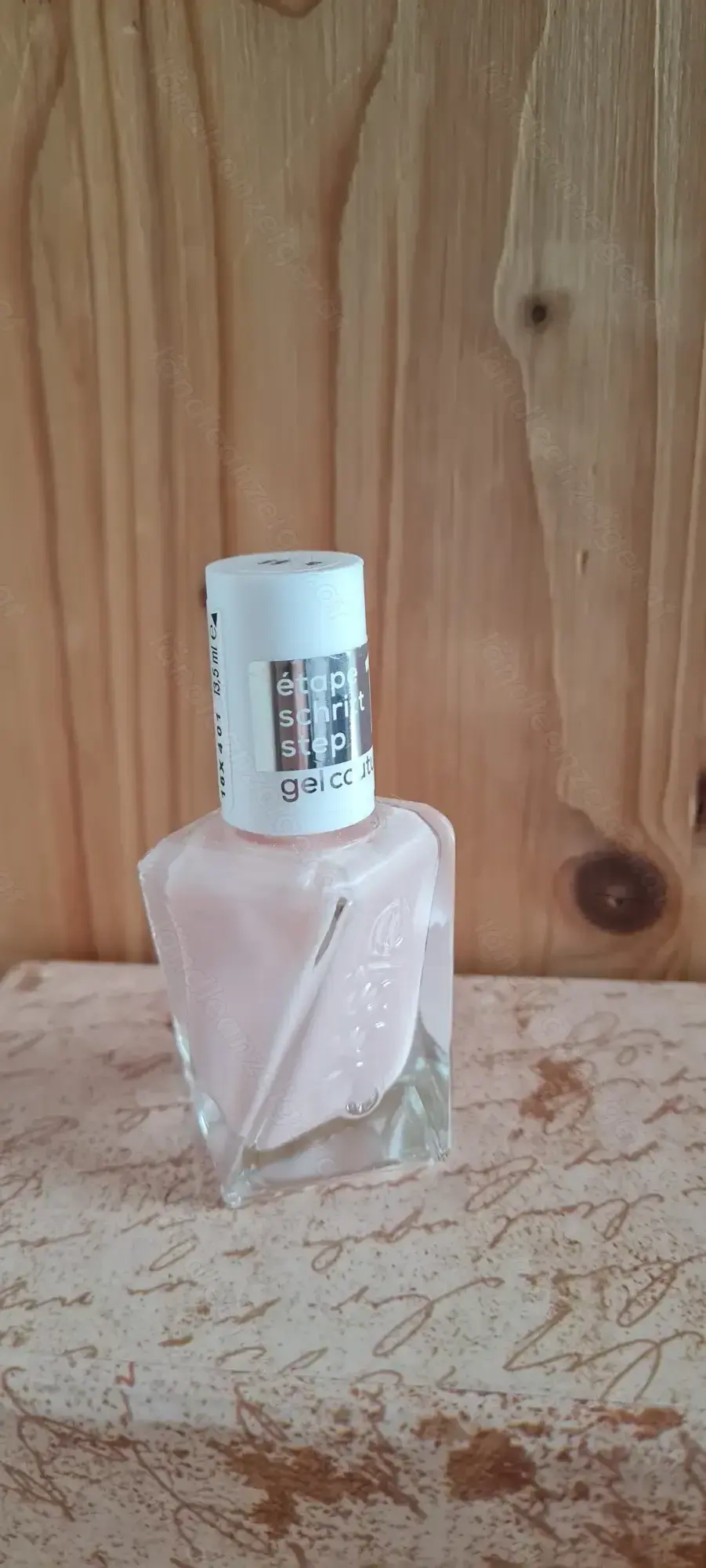 Essie Gelnagellack fairy tailor