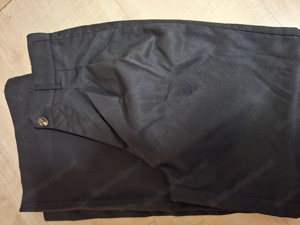 Schwarze elegante Hose