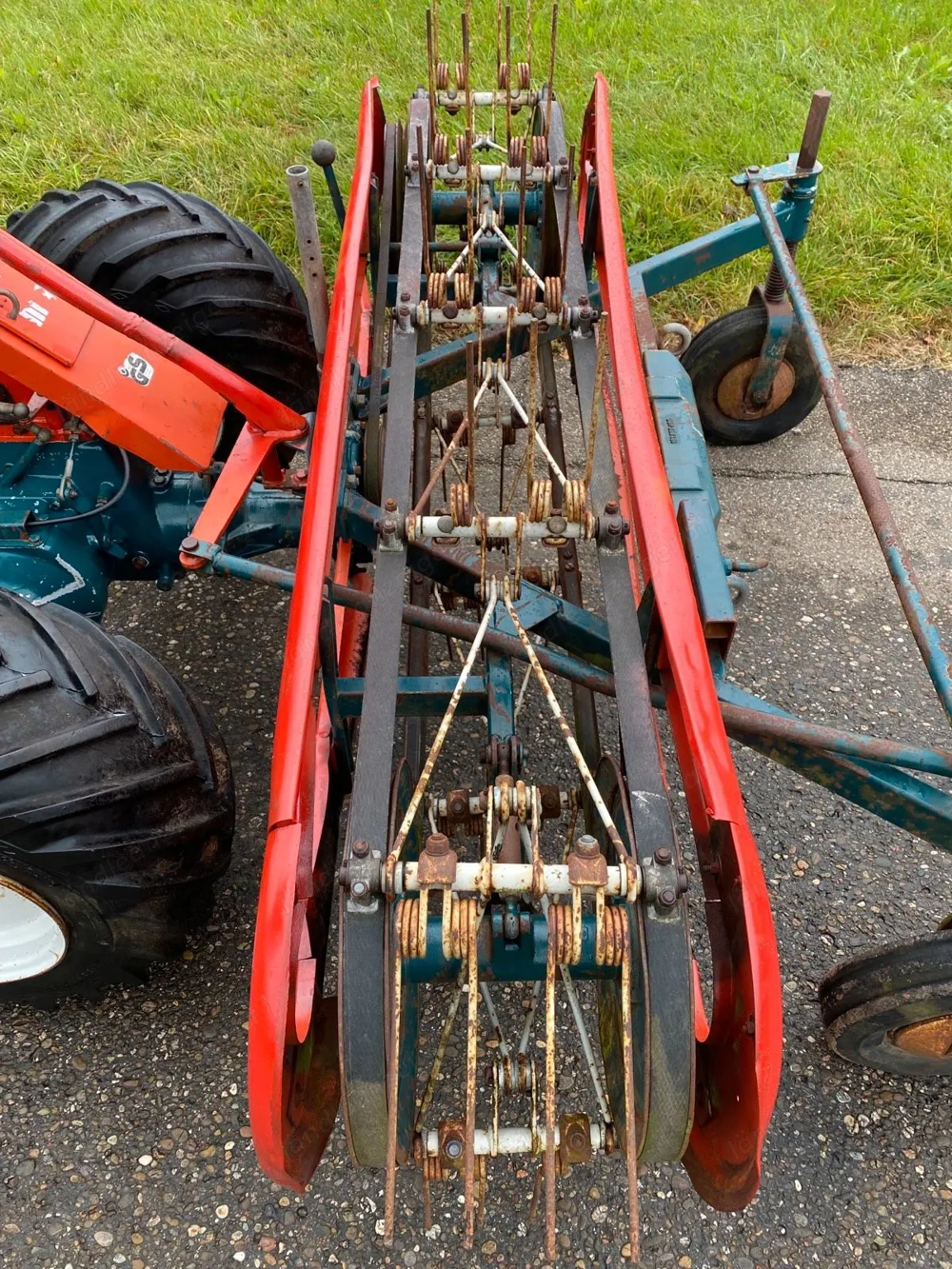 Reform M12 Kombi, Heuraupe, Hangmäher