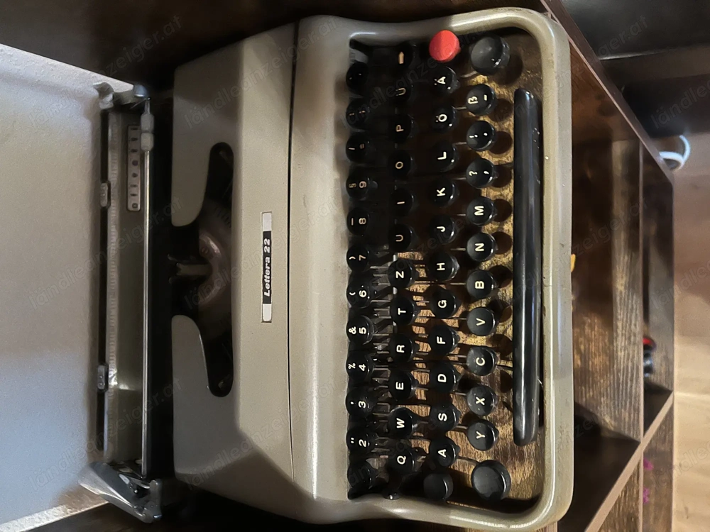 Verkaufe nostalgische Olivetti Schreibmaschine 