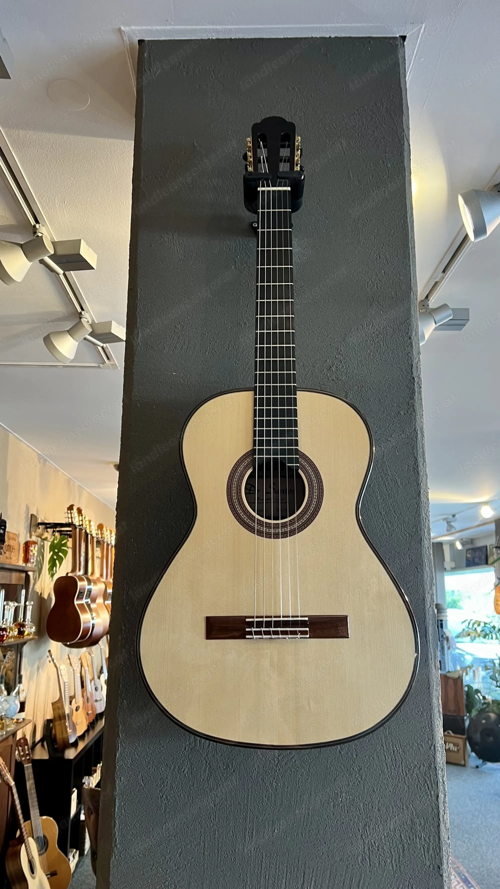 Do Santos Konzertgitarre   Fichte Palisander, neuwertig