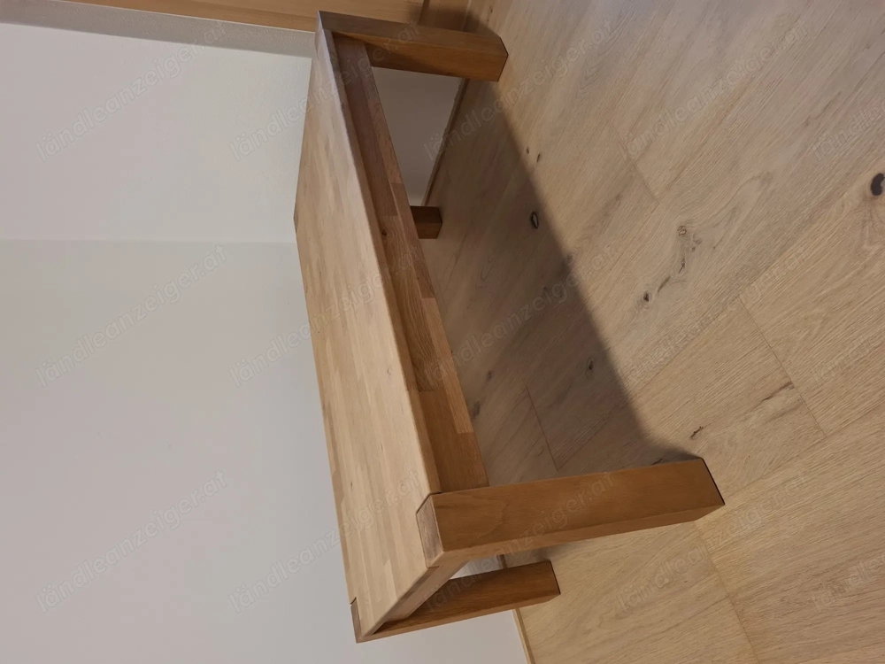 Couchtisch aus massiv Holz