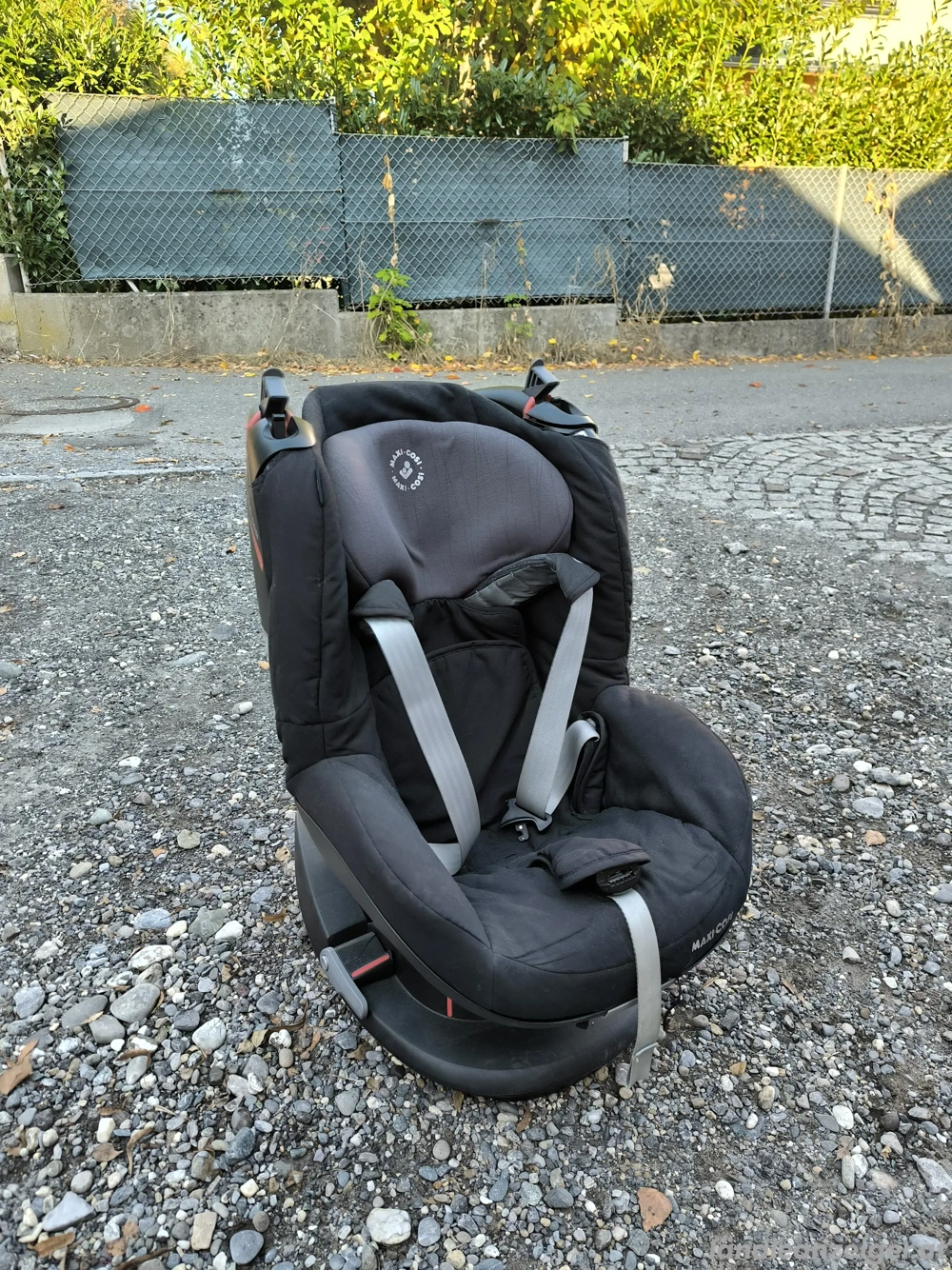 Maxi-Cosi Tobi Kindersitz   Authentic Graphite