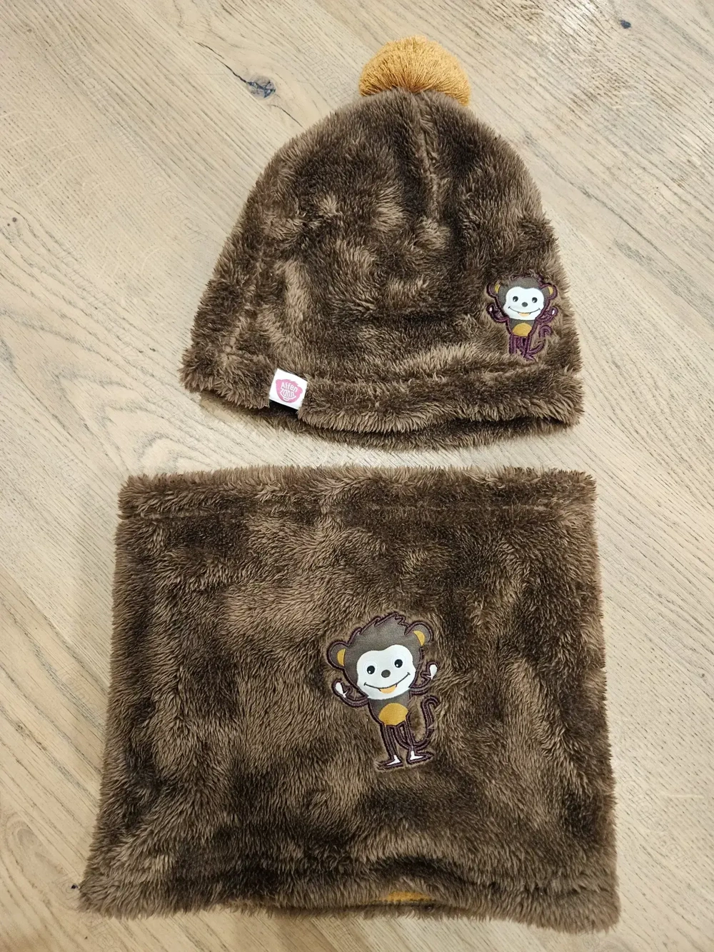 Schal & Mütze von Affenzahn