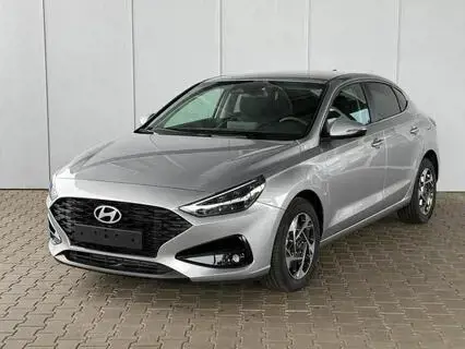 Hyundai i30 Fastback Life 1.5 T-GDi mHev / Navi PDC V.H + Kamera LE...