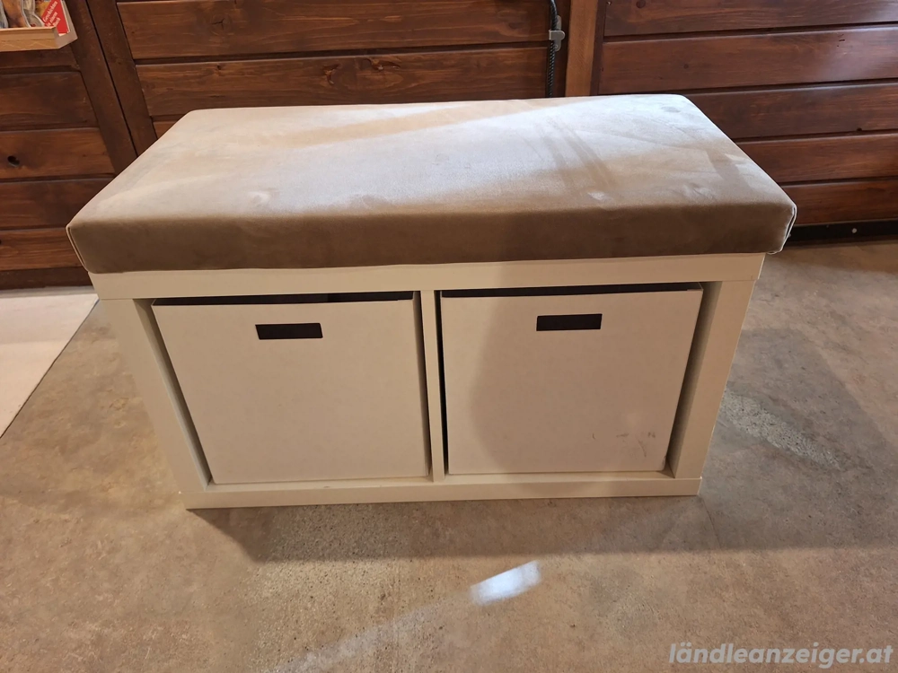 Sitzbank mit Stauraum