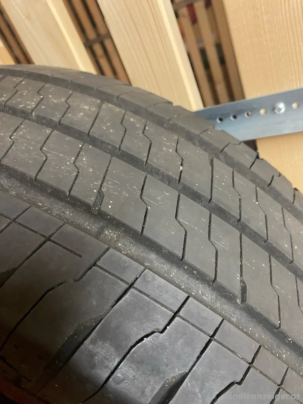 Nagelneue Continental Reifen