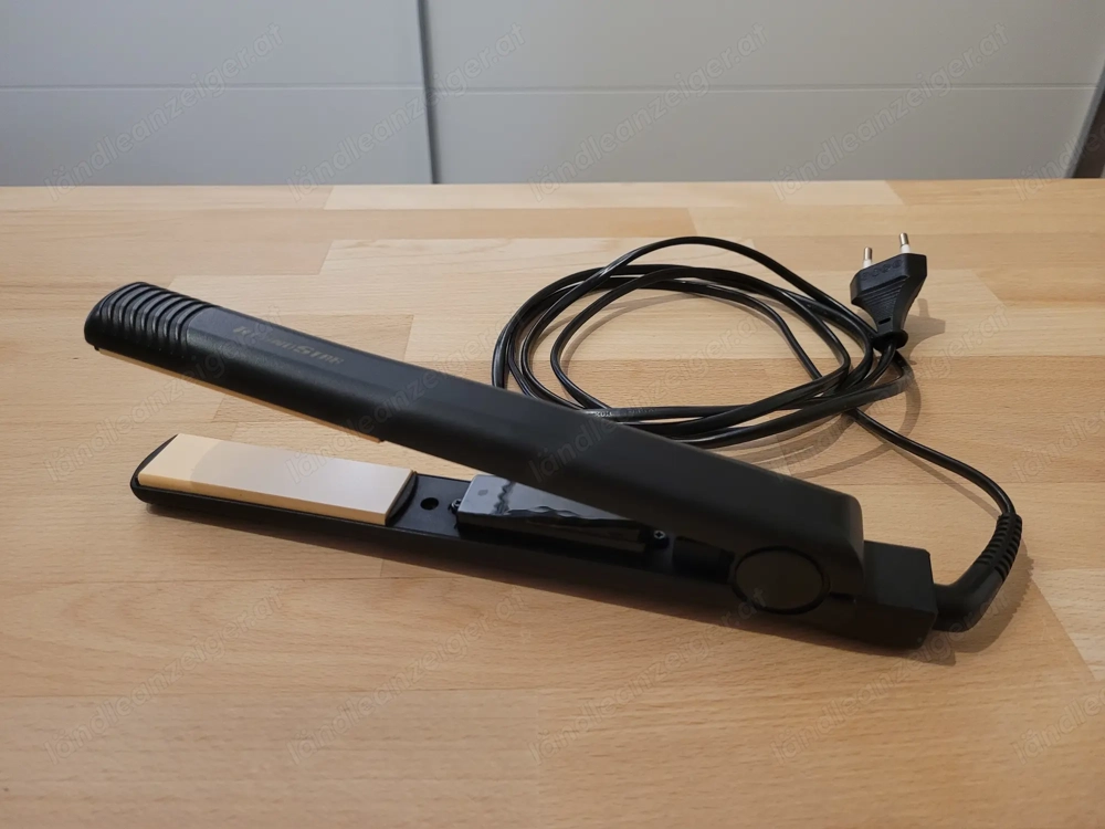 TechnoStar Glätteisen