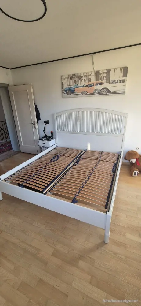 Beztgestell Ikea vollholz weiß mit Lattenrost