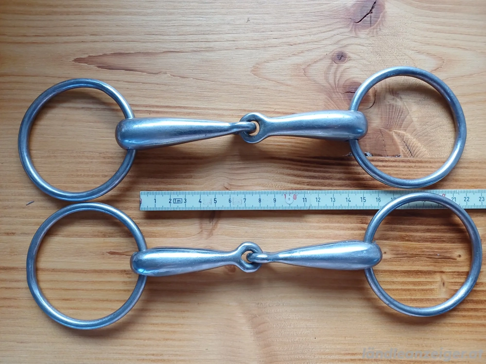 Pferd Wassertrense 14cm