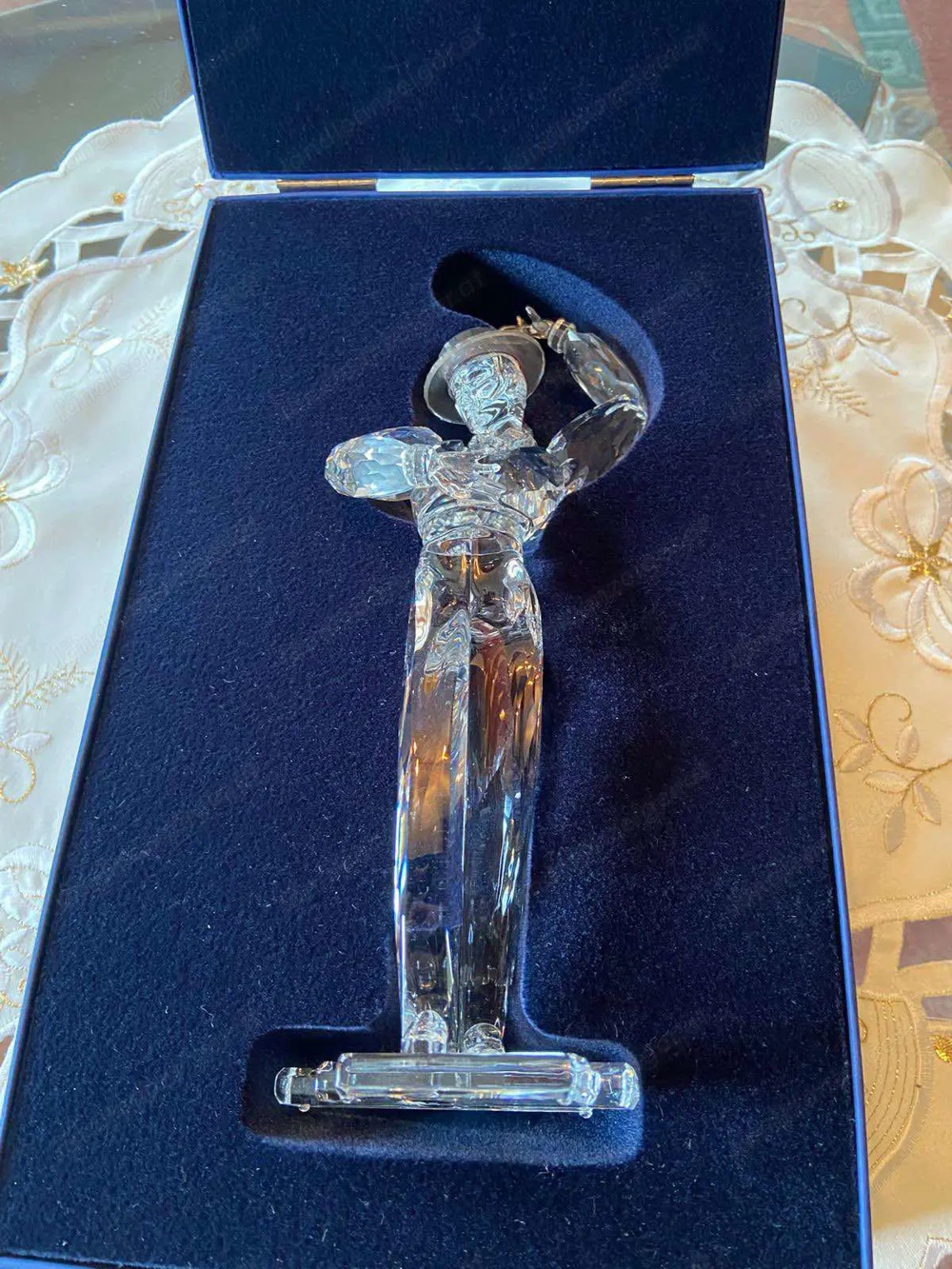 riesige Swarovskisammlung wird aufgelöst 