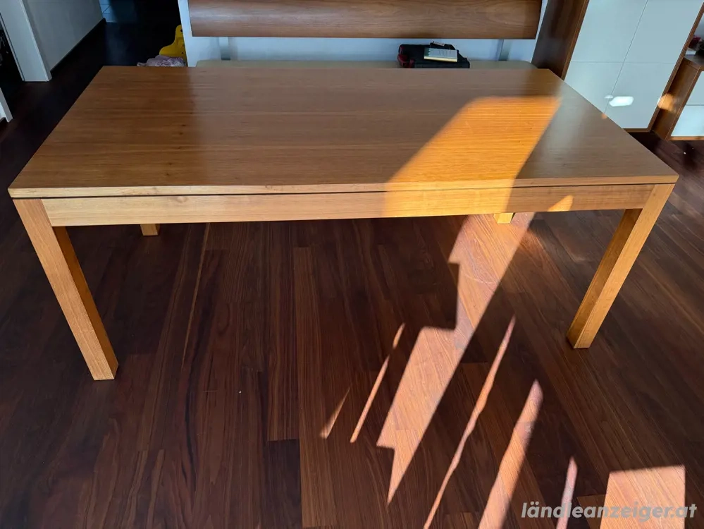 Auszugstisch Nussholz