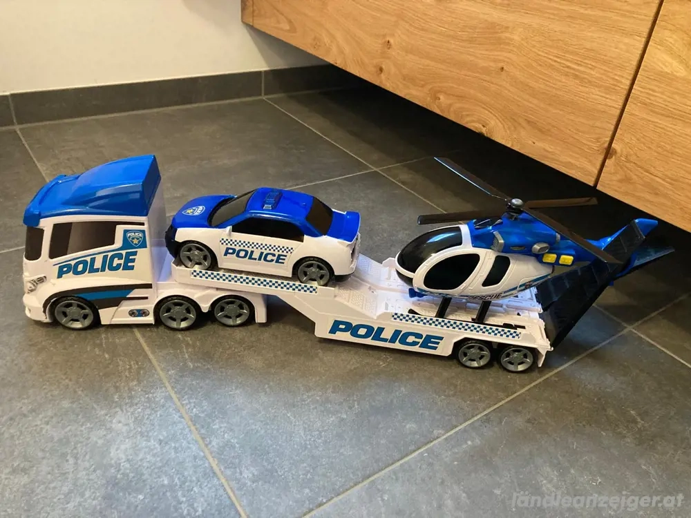 Polizei-Lastwagen