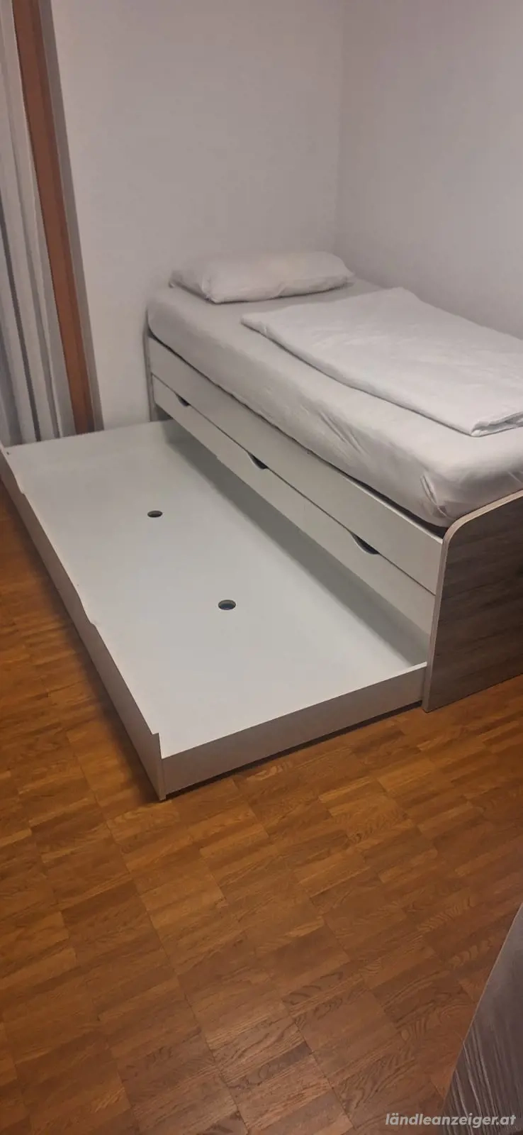 Kinder Betten  mit Matratze  90 200