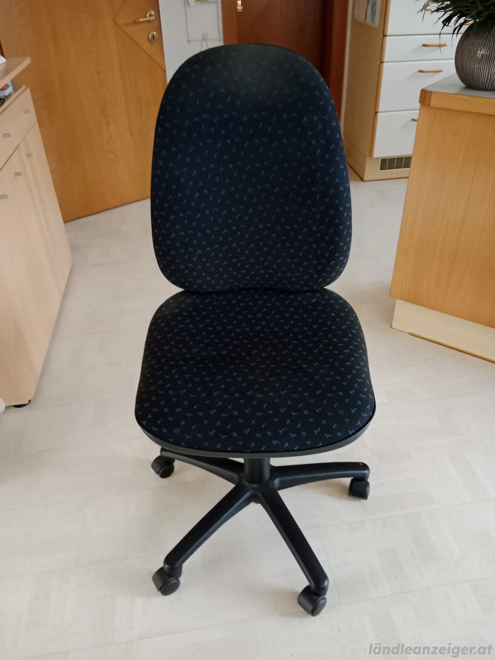 Bürostuhl zu verschenken