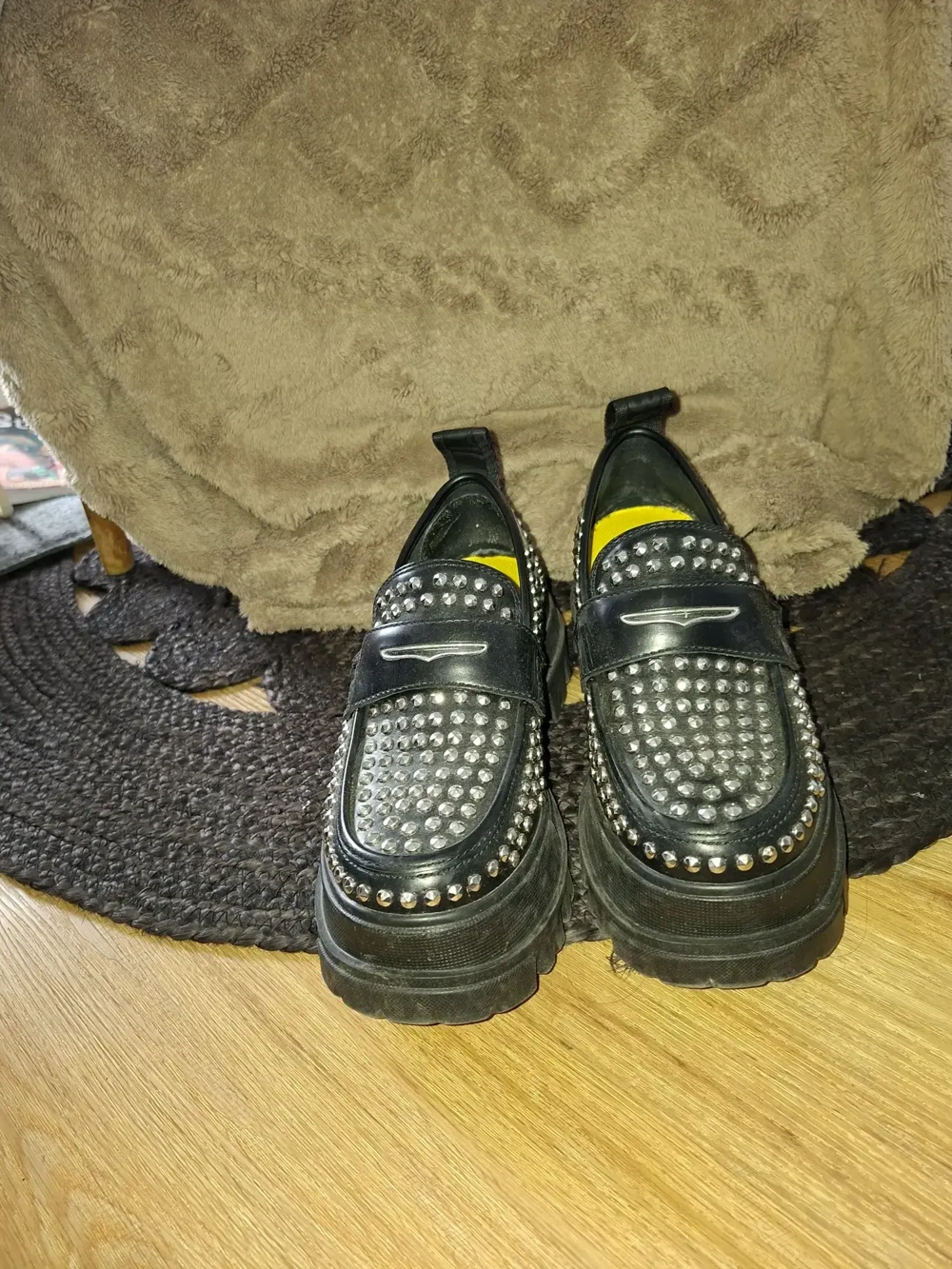 Originale Baffalo Schuhe (Loafer), Schwarz,Silber,Nieten 