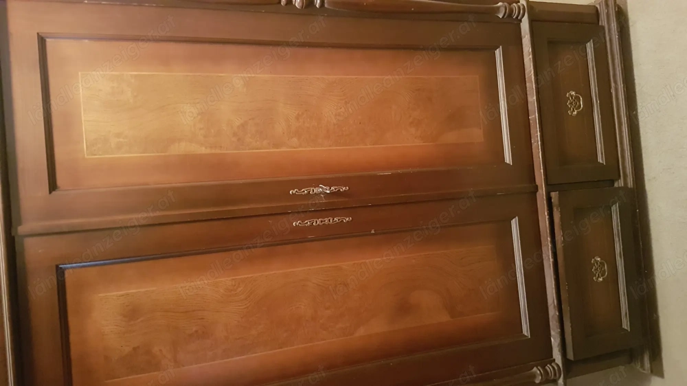 Jugendstil Schrank mit Einlegearbeiten, Kleiderstange, 2 große Schubladen, 2-türig 