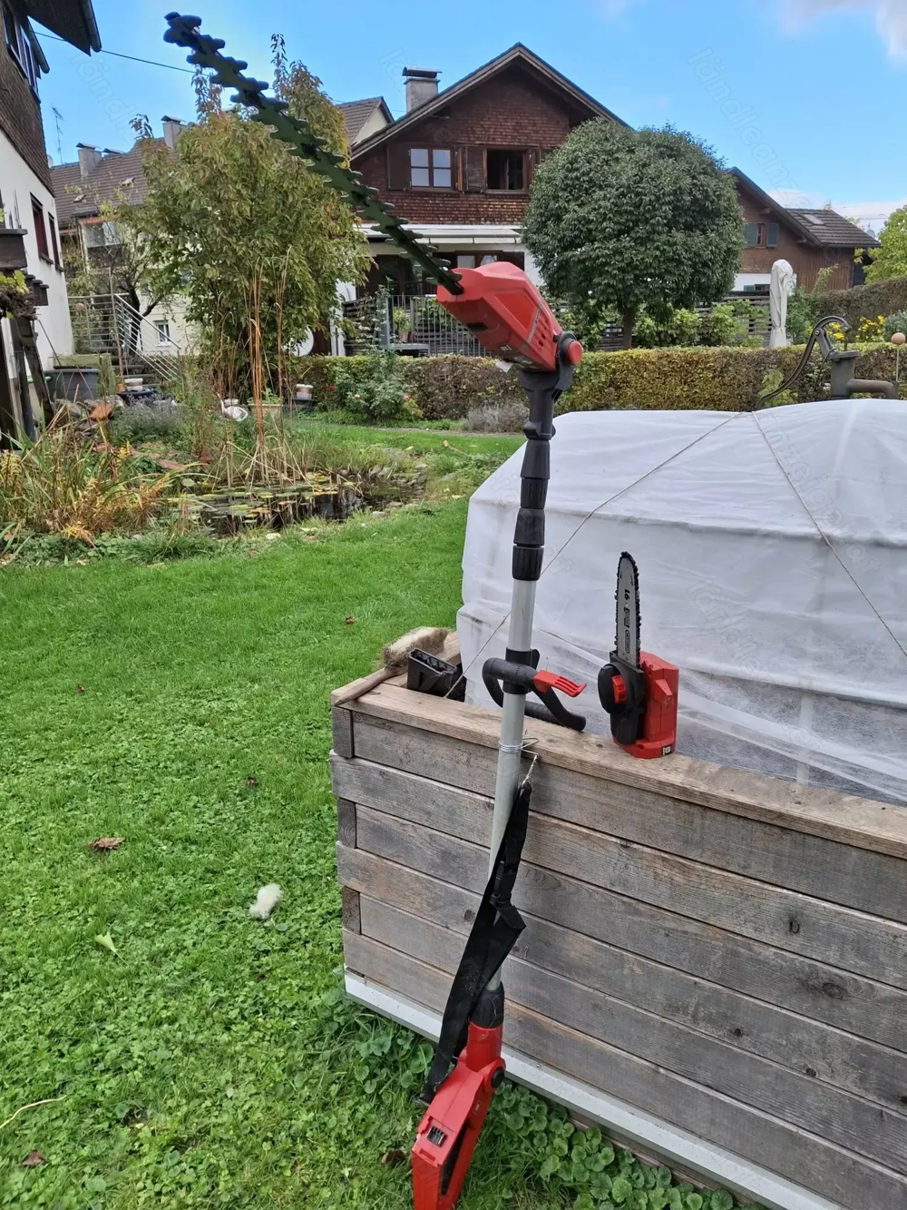 Akku-Stab-Heckenschere