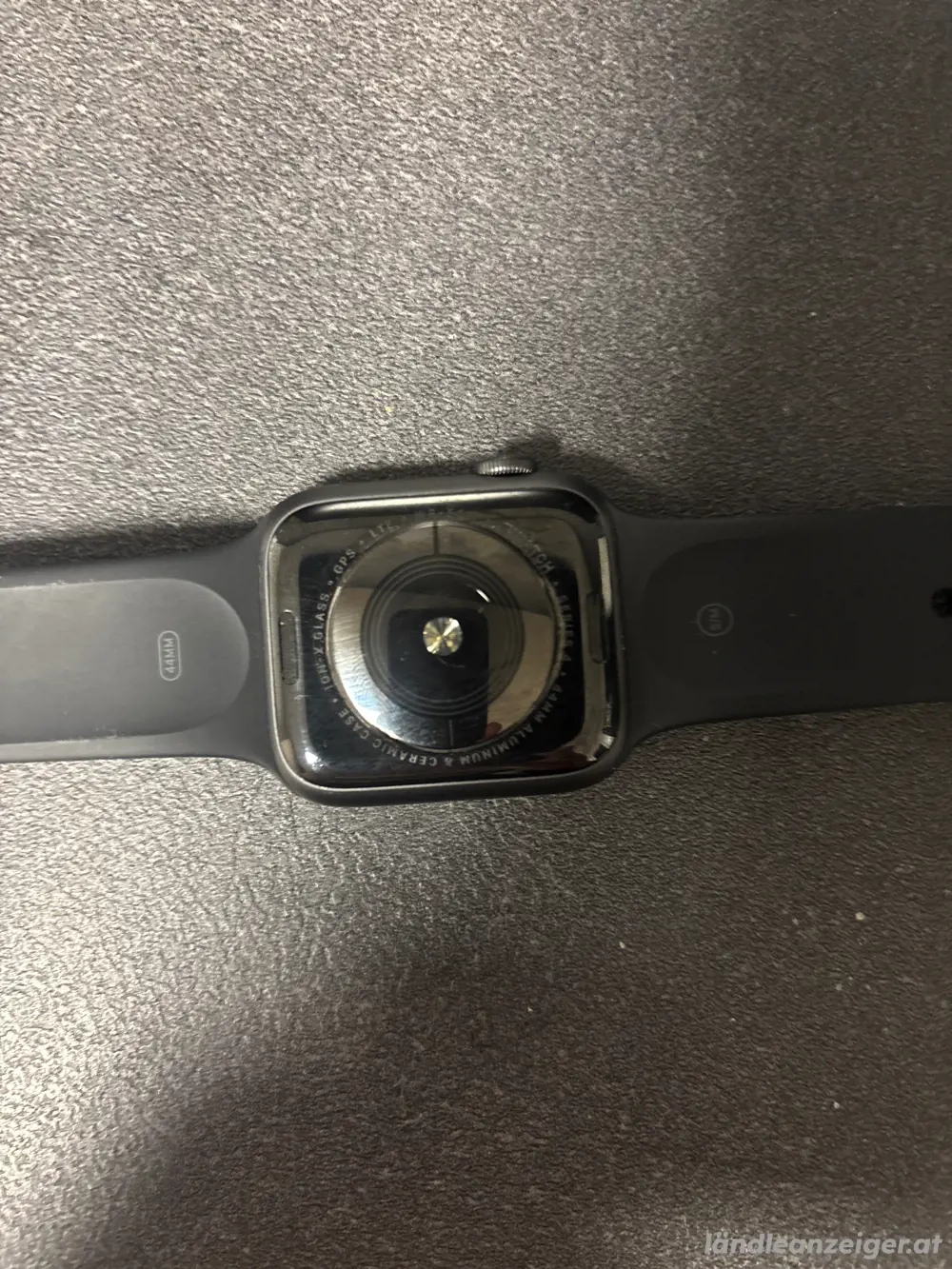 apple watch 4 titanium