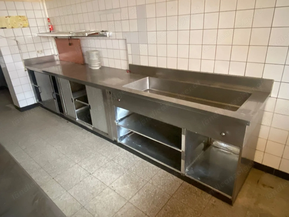 Chromstahlmöbel in Hittisau
