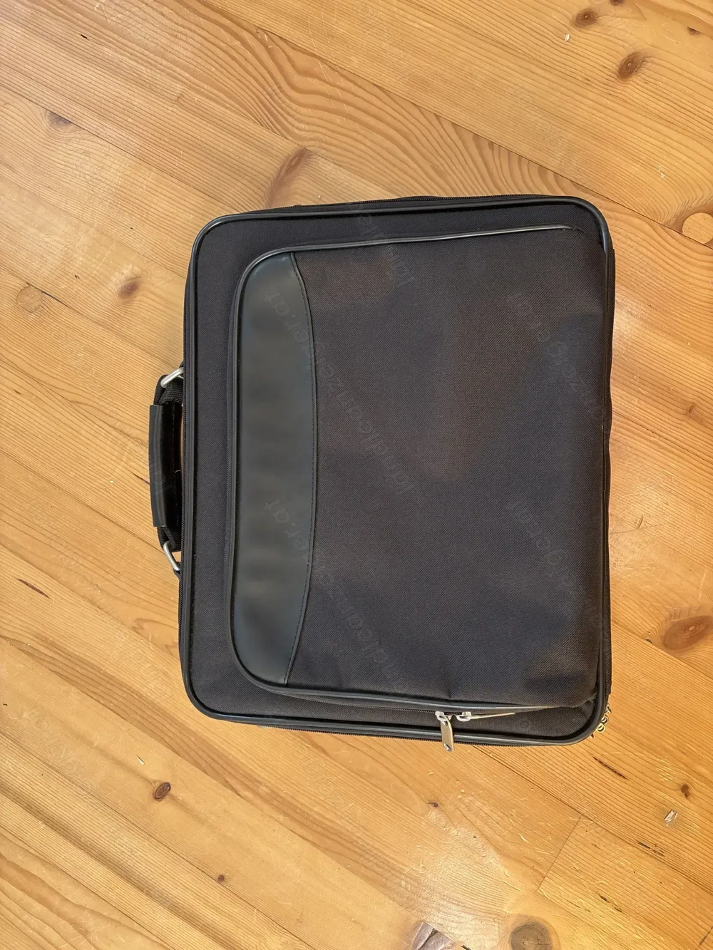 Neuwertige Aktentasche