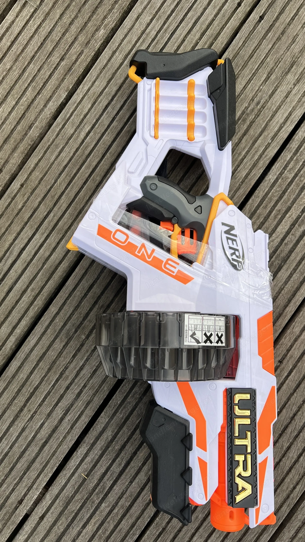 Nerf Ultra One mit motorisiertem Trommelmagazin