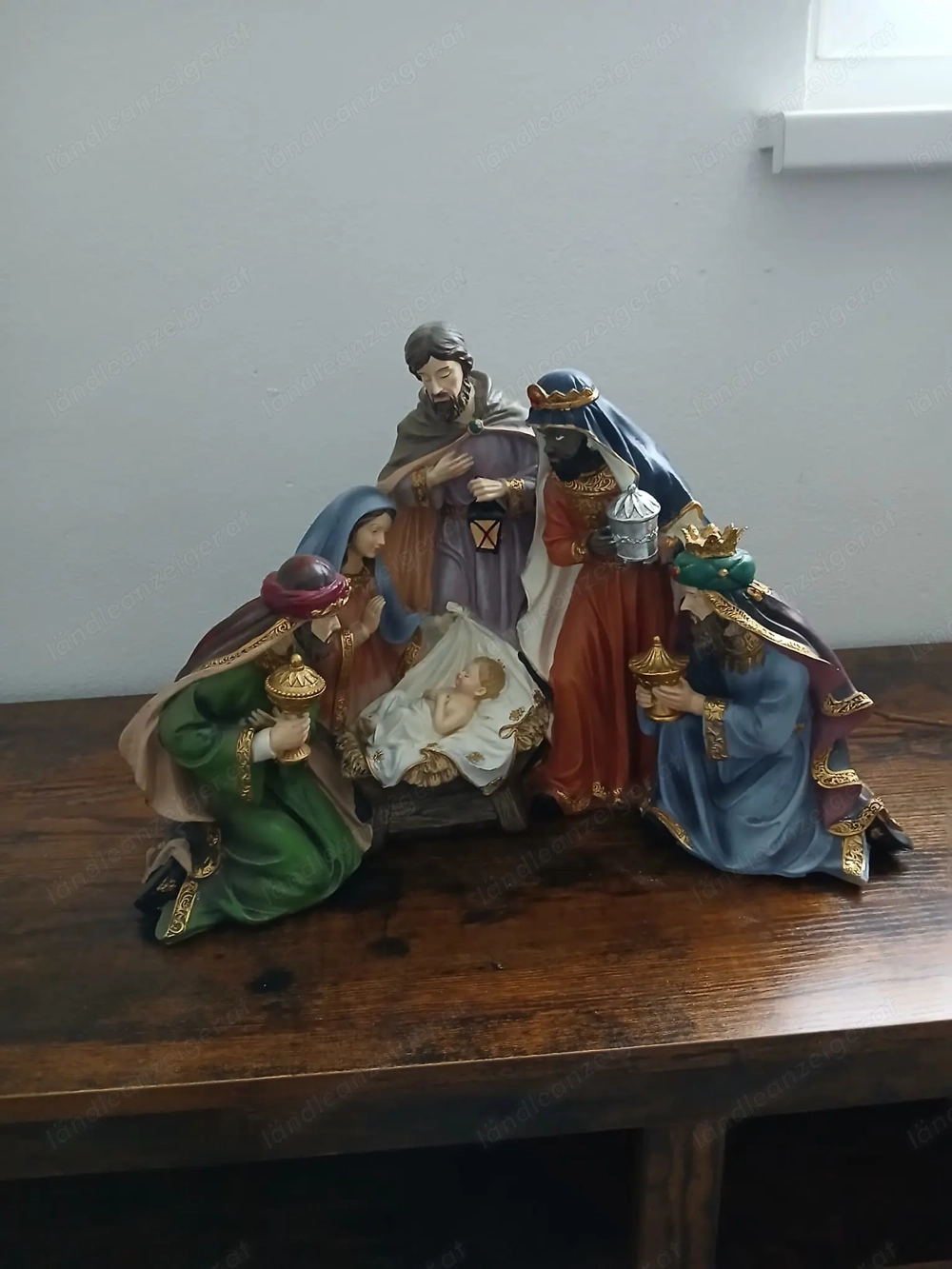 Krippe, massive schwere Ausführung, B 45 cm, Höhe 30 cm, Tiefe 25 cm. Exkl. und Ia verarbeitet