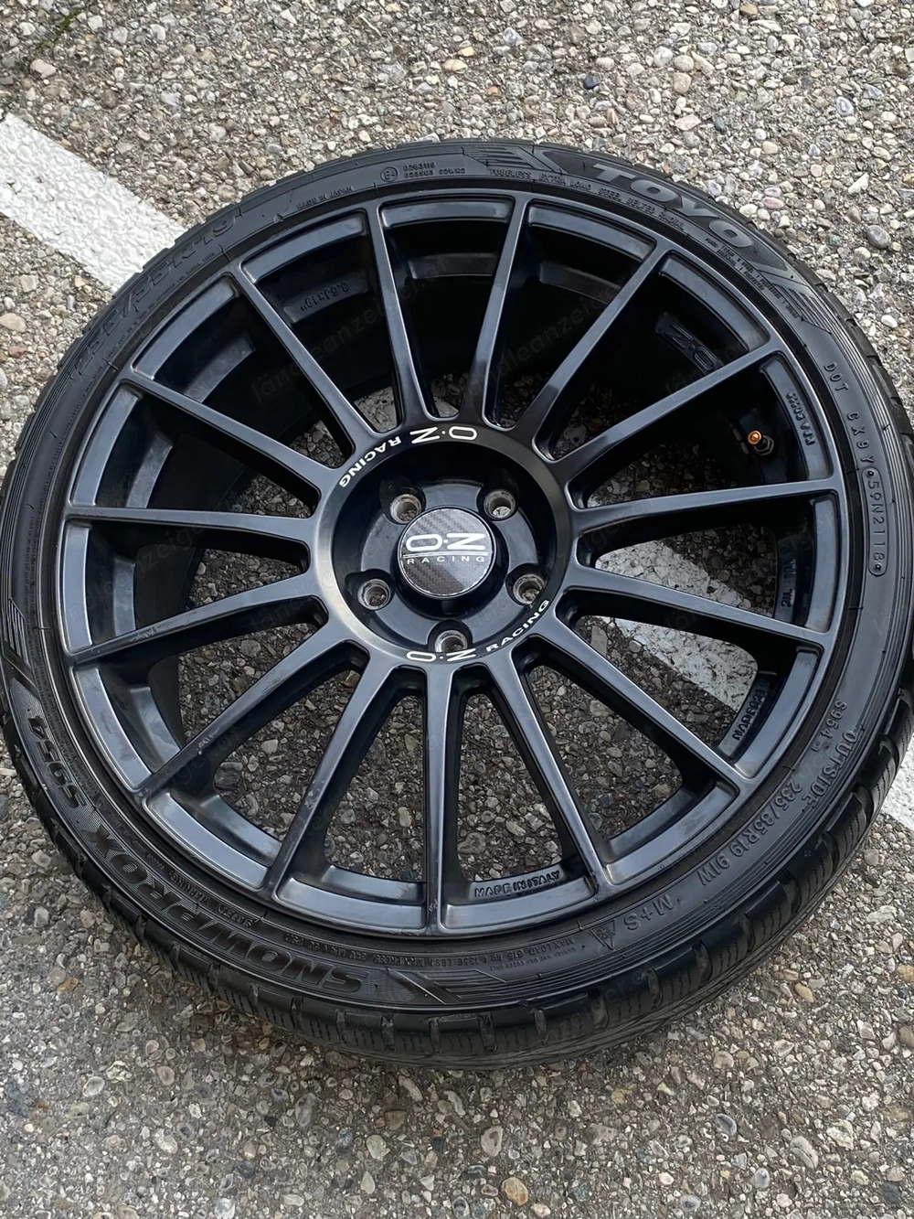 Winterreifen mit OZ Racing Superturismo LM 19 Zoll