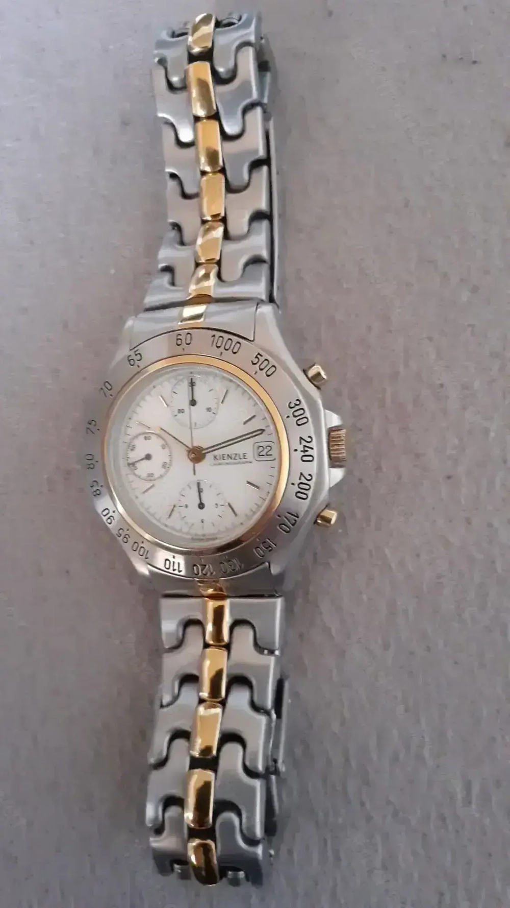 Schöner Chronograph der Marke KIENZLE, Automatic, Swiss Made