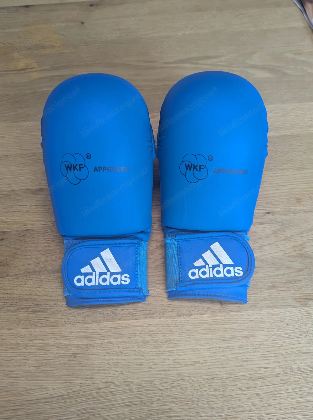 adidas Karate Kumite Handschuhe für Kinder