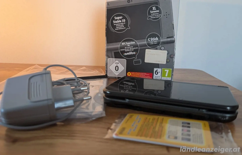 Nintendo 3DS XL (neu mit Zubehör)