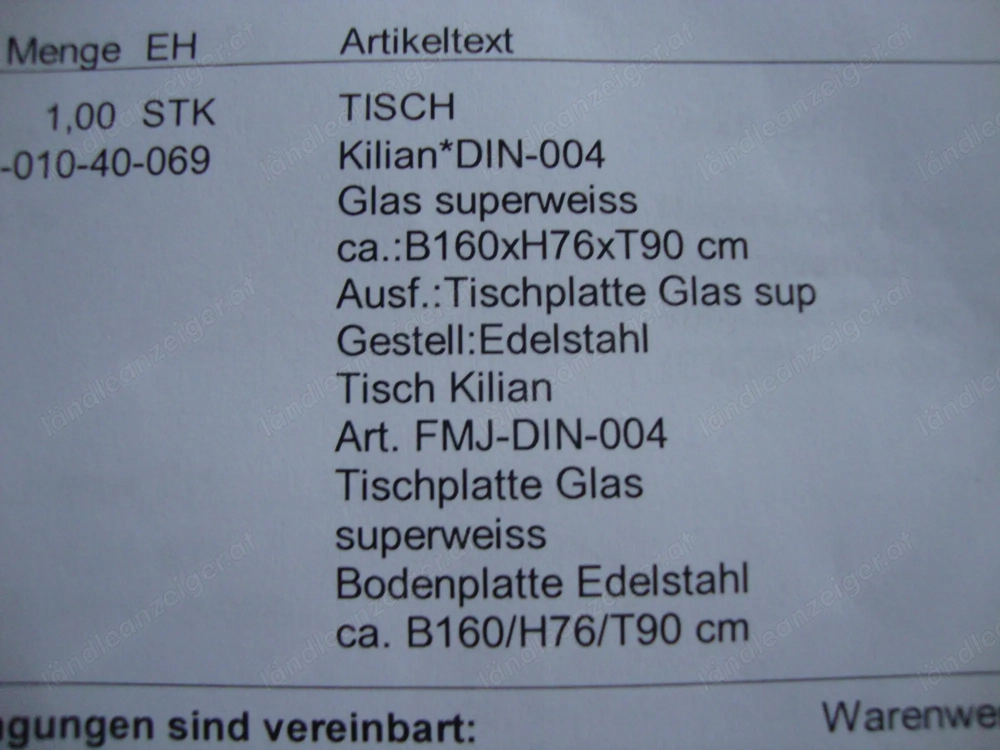 Küchentisch mit Glasplatte