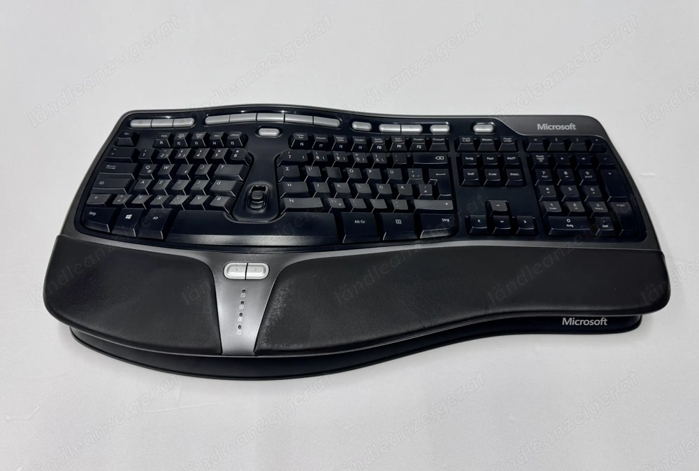 Microsoft Natural Ergnomic Keyboard 4000 (Deutsch), USB-Anschluss